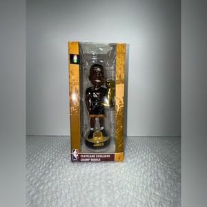 Lebron James Collectables Bobblehead & Build A Bear